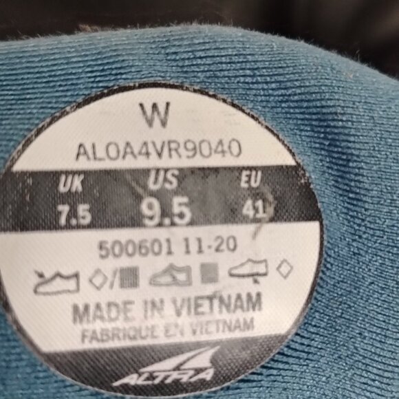 Altra Lone Peak Womens Black Blue ALL WTHR Trail Running Shoes Size 9.5 Waterpro - Picture 6 of 10